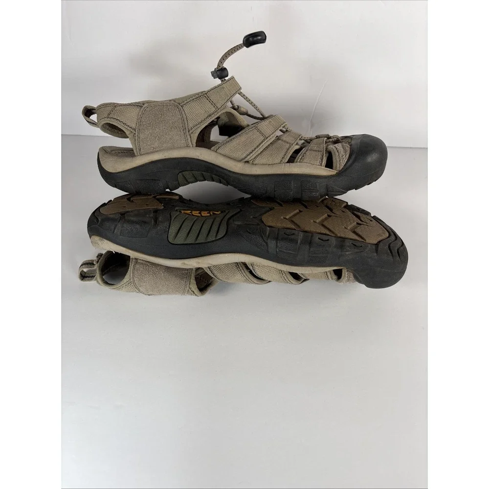 Keen Newport H2 Sandals Mens Size 11 Water Hiking Hybrid Gorpcore Slip On